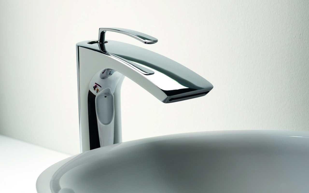 Bollicine 228 Sink Faucet Chrome by Aquatica (web) 02